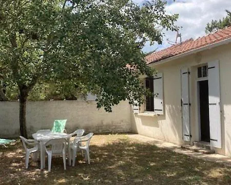 La Petite De La Pege Villa